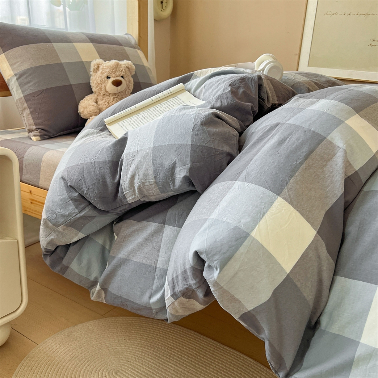 91家纺网 家纺一手货源 找家纺 （总）恒爱家纺 2025新款学生季全棉印花格子三件套