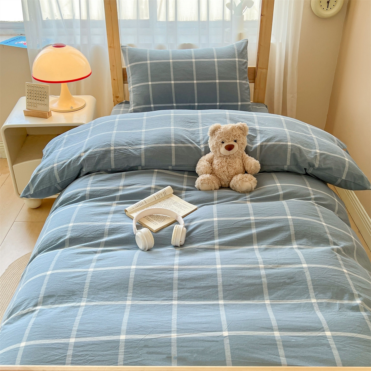 91家纺网 家纺一手货源 找家纺 恒爱家纺 2025新款学生季全棉印花格子三件套 蓝灰中格