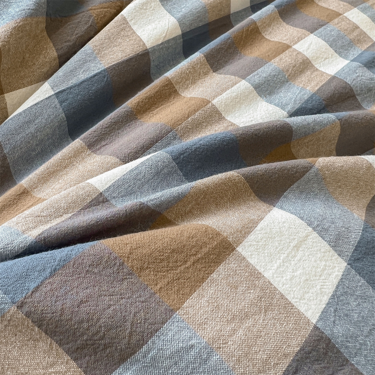 91家纺网 家纺一手货源 找家纺 恒爱家纺 2025新款学生季全棉印花格子三件套 蓝咖格