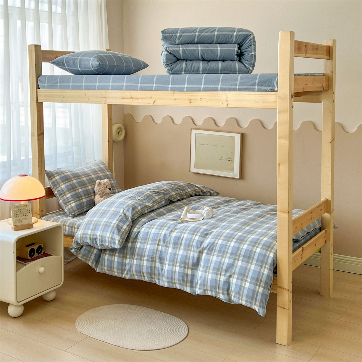 91家纺网 家纺一手货源 找家纺 恒爱家纺 2025新款学生季全棉印花格子三件套 莫尼-蓝