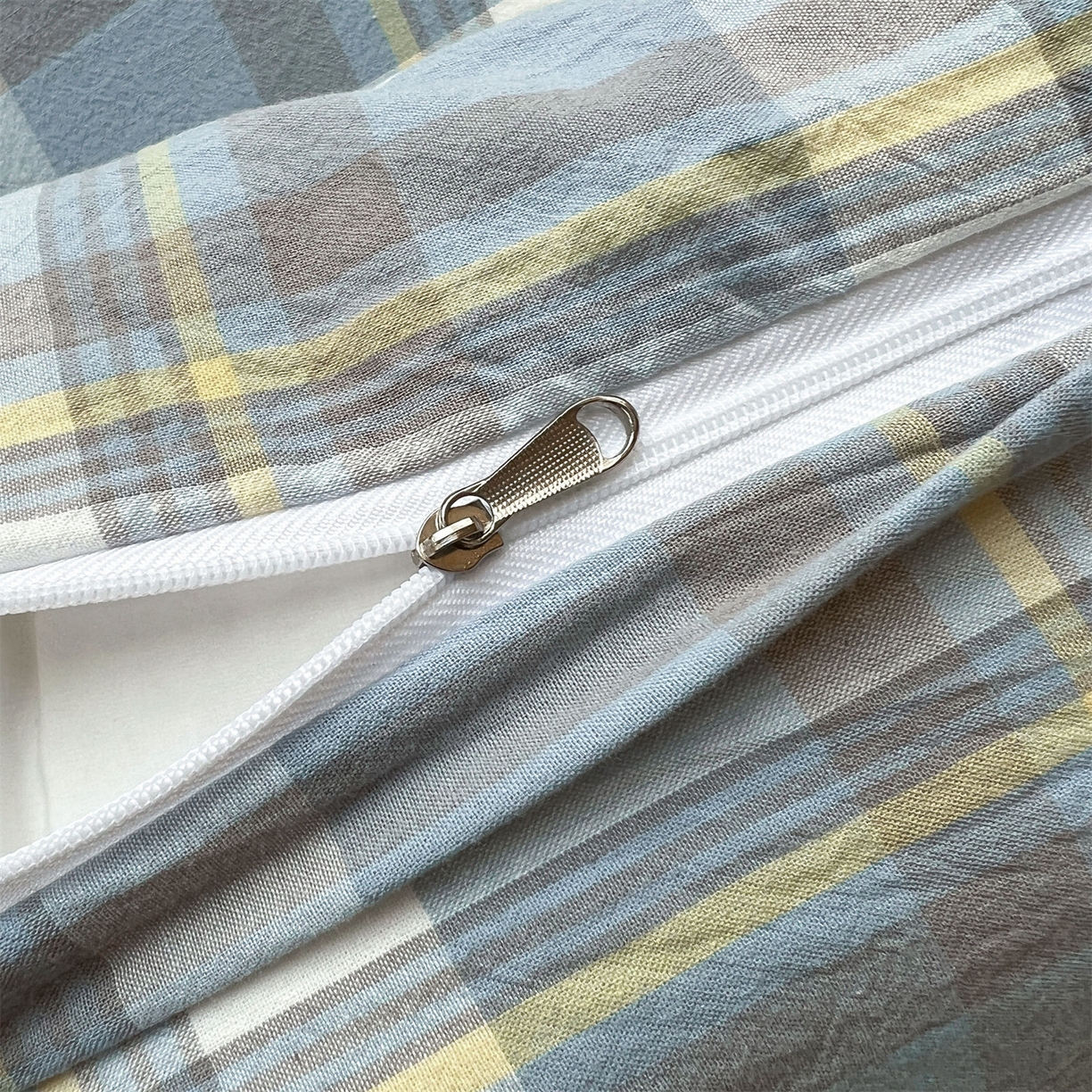 91家纺网 家纺一手货源 找家纺 恒爱家纺 2025新款学生季全棉印花格子三件套 莫尼-蓝