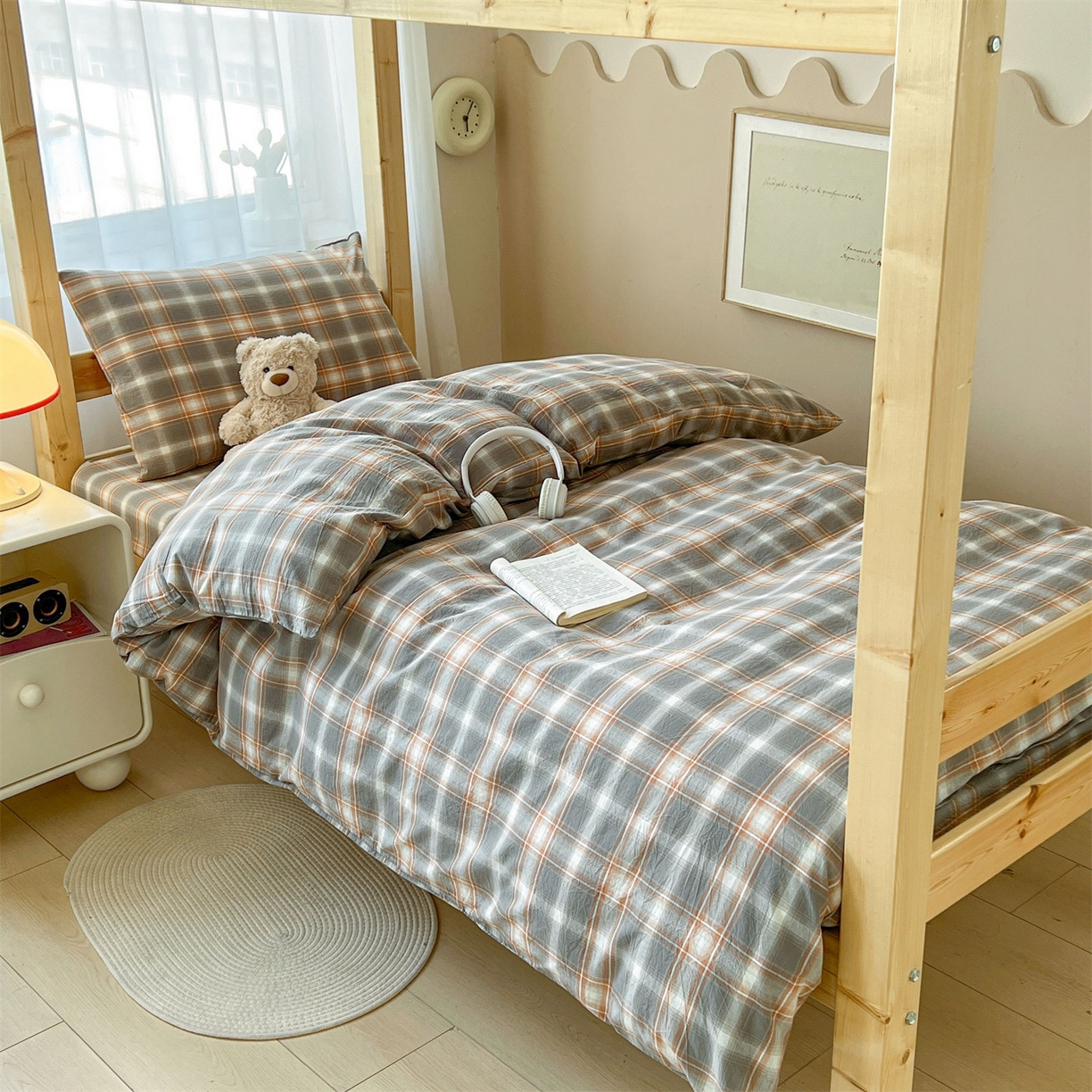 91家纺网 家纺一手货源 找家纺 恒爱家纺 2025新款学生季全棉印花格子三件套 诺卡