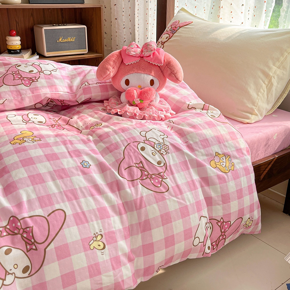 91家纺网 家纺一手货源 找家纺 蓝邻家纺 2025年新款全棉纯棉双层纱三丽鸥刺绣学生宿舍三件套四件套系列 甜美元气