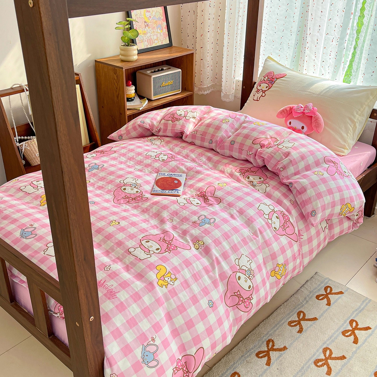 91家纺网 家纺一手货源 找家纺 蓝邻家纺 2025年新款全棉纯棉双层纱三丽鸥刺绣学生宿舍三件套四件套系列 甜美元气