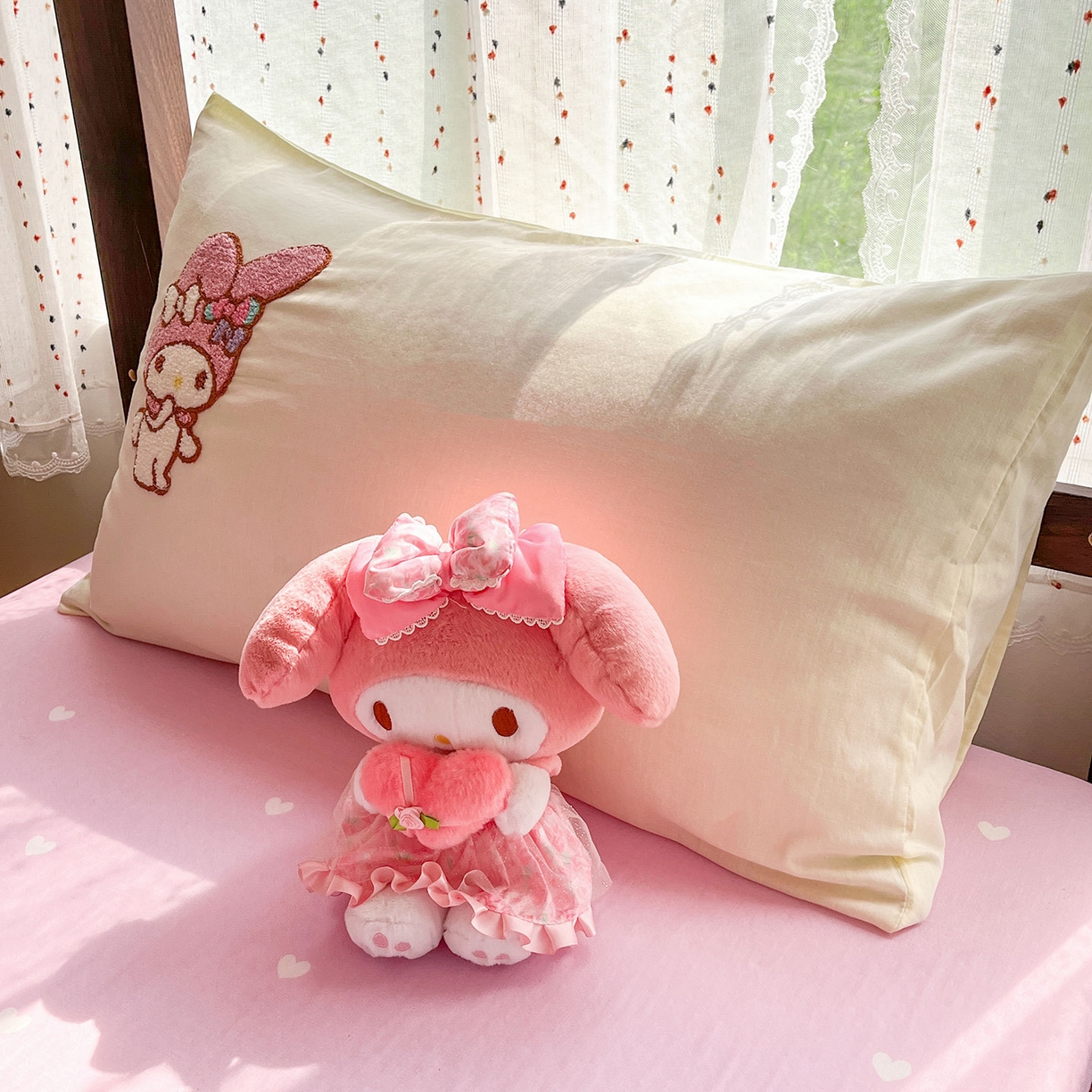 91家纺网 家纺一手货源 找家纺 蓝邻家纺 2025年新款全棉纯棉双层纱三丽鸥刺绣学生宿舍三件套四件套系列 甜美元气