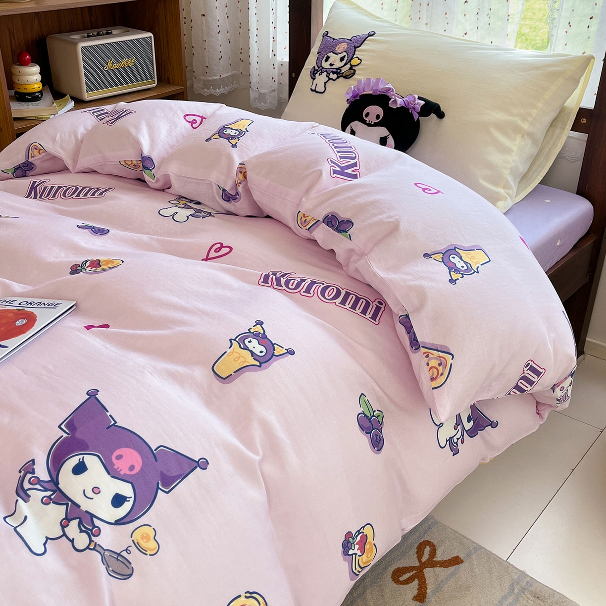 91家纺网 家纺一手货源 找家纺 蓝邻家纺 2025年新款全棉纯棉双层纱三丽鸥刺绣学生宿舍三件套四件套系列 精灵库洛米