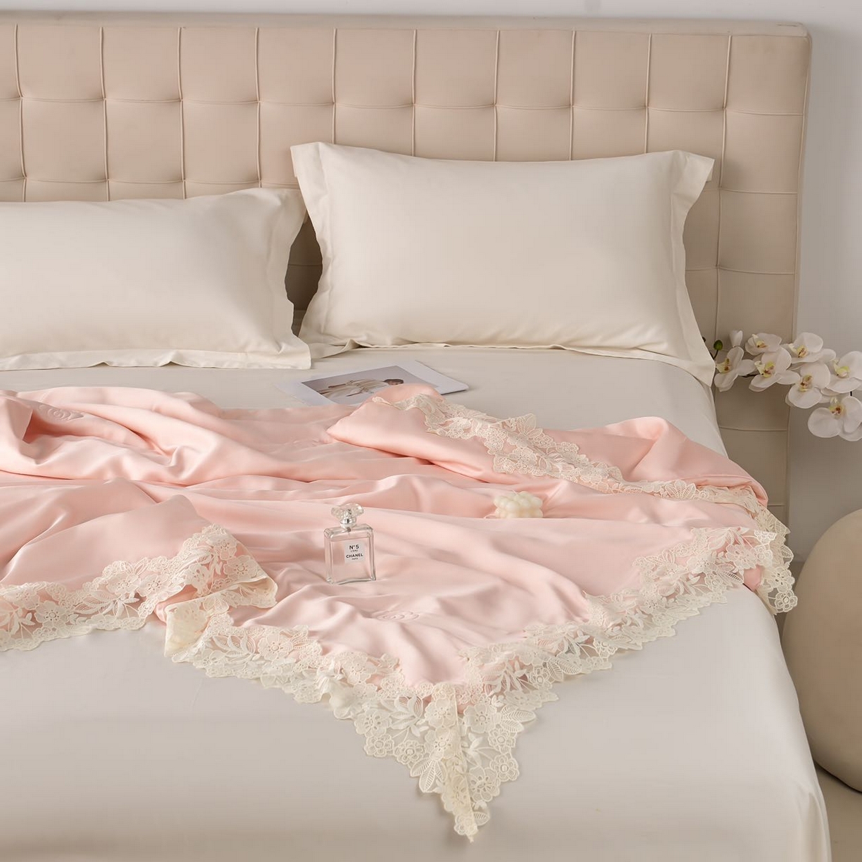 91家纺网 家纺一手货源 找家纺 （总）朴罗 （ 原岚图） 2025新款轻奢法式天丝夏凉被-邂逅 （温柔粉）