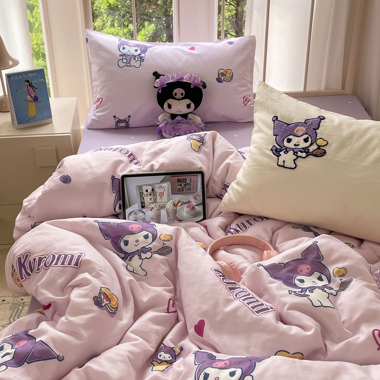 91家纺网 家纺一手货源 找家纺 蓝邻家纺 2025年新款全棉纯棉双层纱三丽鸥刺绣四件套系列 精灵库洛米