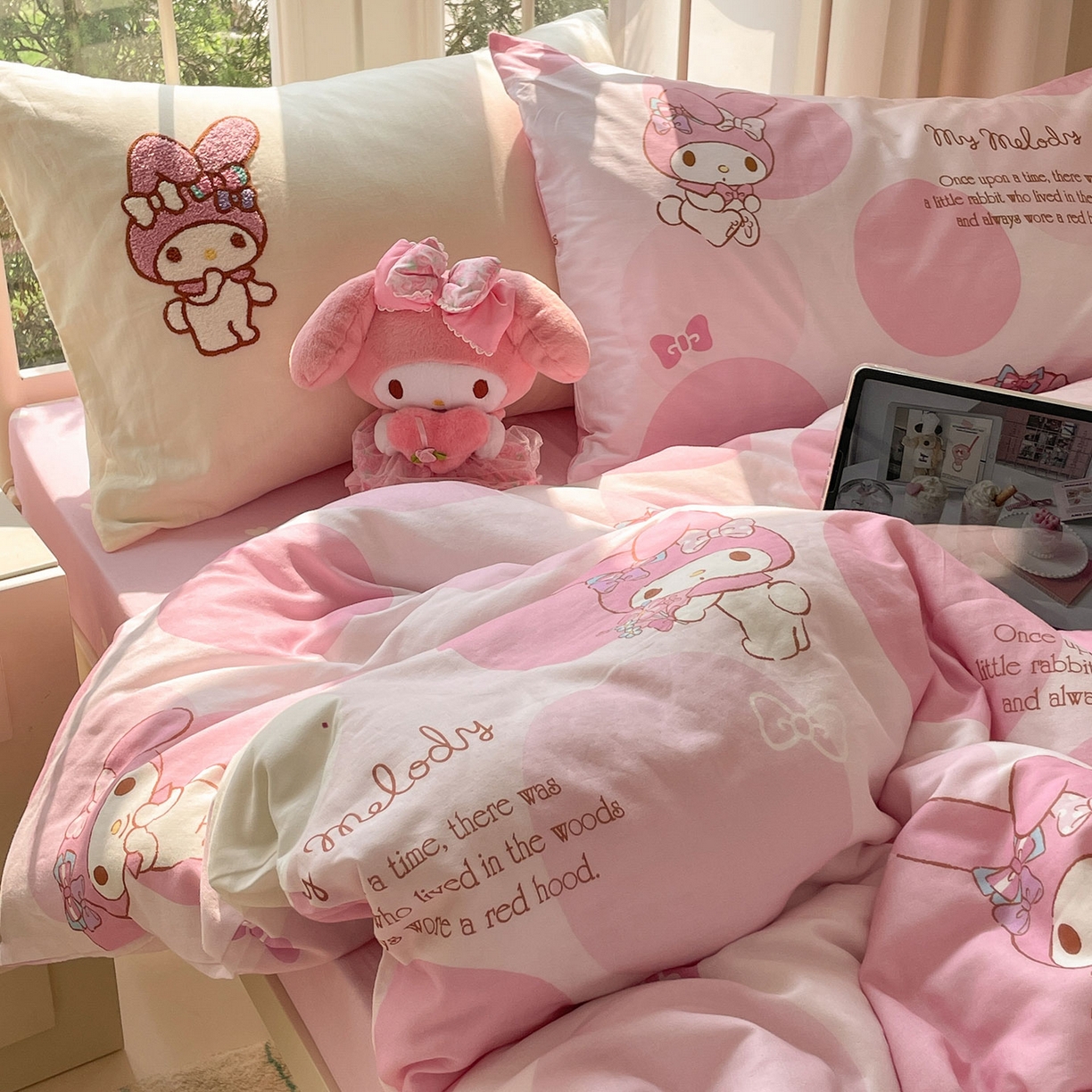 91家纺网 家纺一手货源 找家纺 （总）蓝邻家纺 2025年新款全棉纯棉双层纱三丽鸥刺绣四件套系列