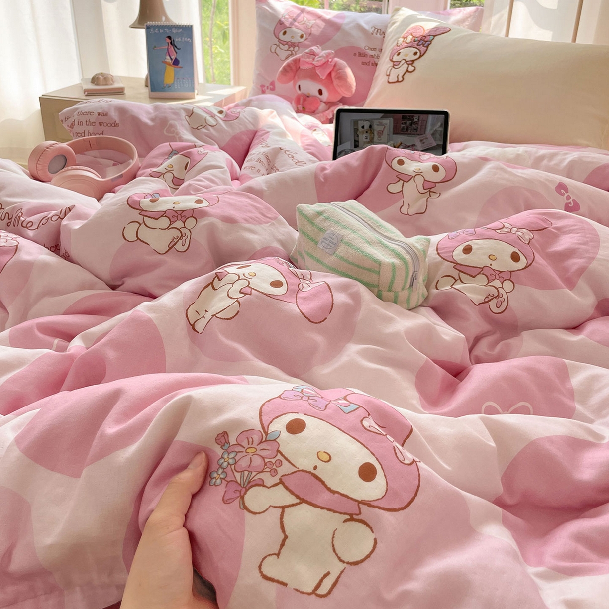 91家纺网 家纺一手货源 找家纺 （总）蓝邻家纺 2025年新款全棉纯棉双层纱三丽鸥刺绣四件套系列