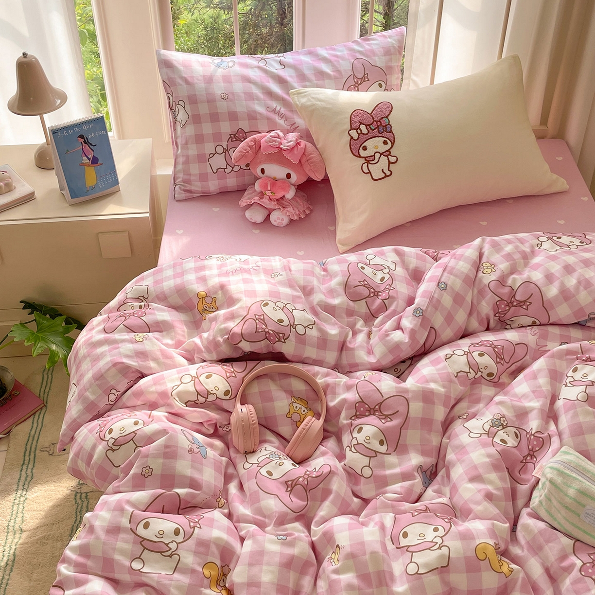 91家纺网 家纺一手货源 找家纺 蓝邻家纺 2025年新款全棉纯棉双层纱三丽鸥刺绣四件套系列 甜美元气