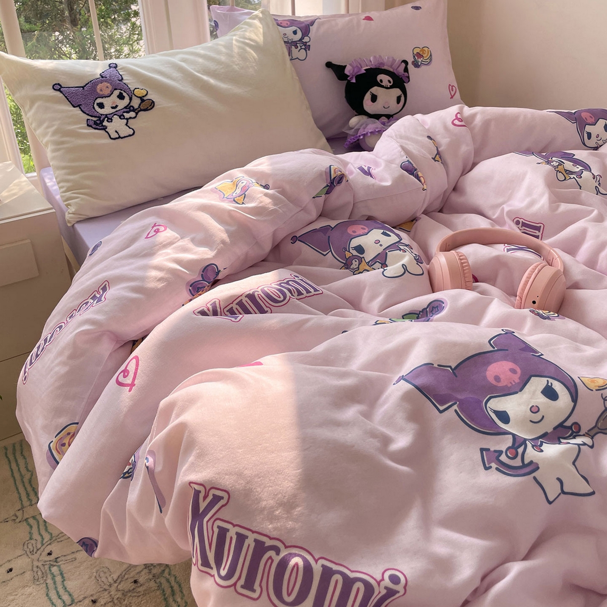 91家纺网 家纺一手货源 找家纺 蓝邻家纺 2025年新款全棉纯棉双层纱三丽鸥刺绣四件套系列 精灵库洛米