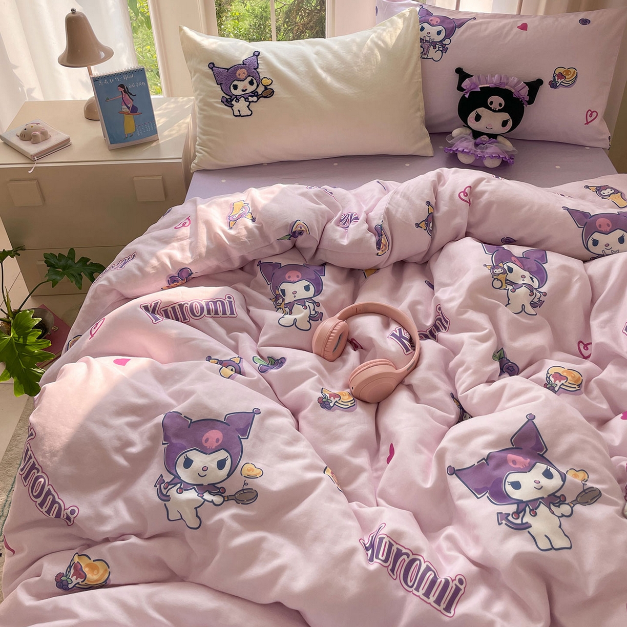 91家纺网 家纺一手货源 找家纺 蓝邻家纺 2025年新款全棉纯棉双层纱三丽鸥刺绣四件套系列 精灵库洛米