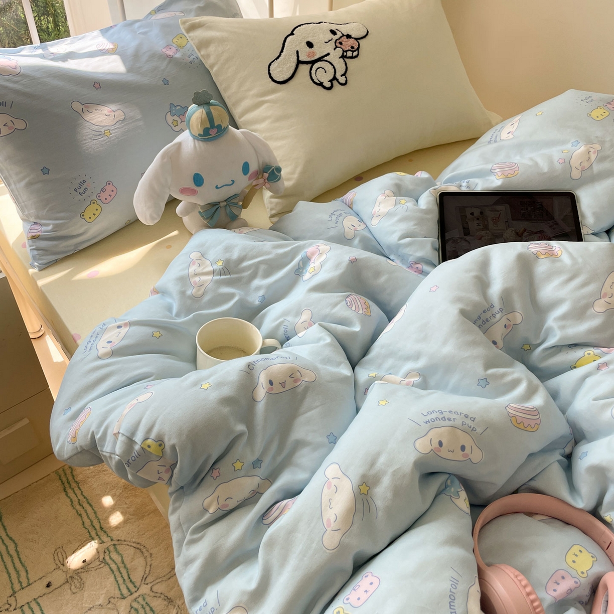 91家纺网 家纺一手货源 找家纺 蓝邻家纺 2025年新款全棉纯棉双层纱三丽鸥刺绣四件套系列 呆萌大耳狗