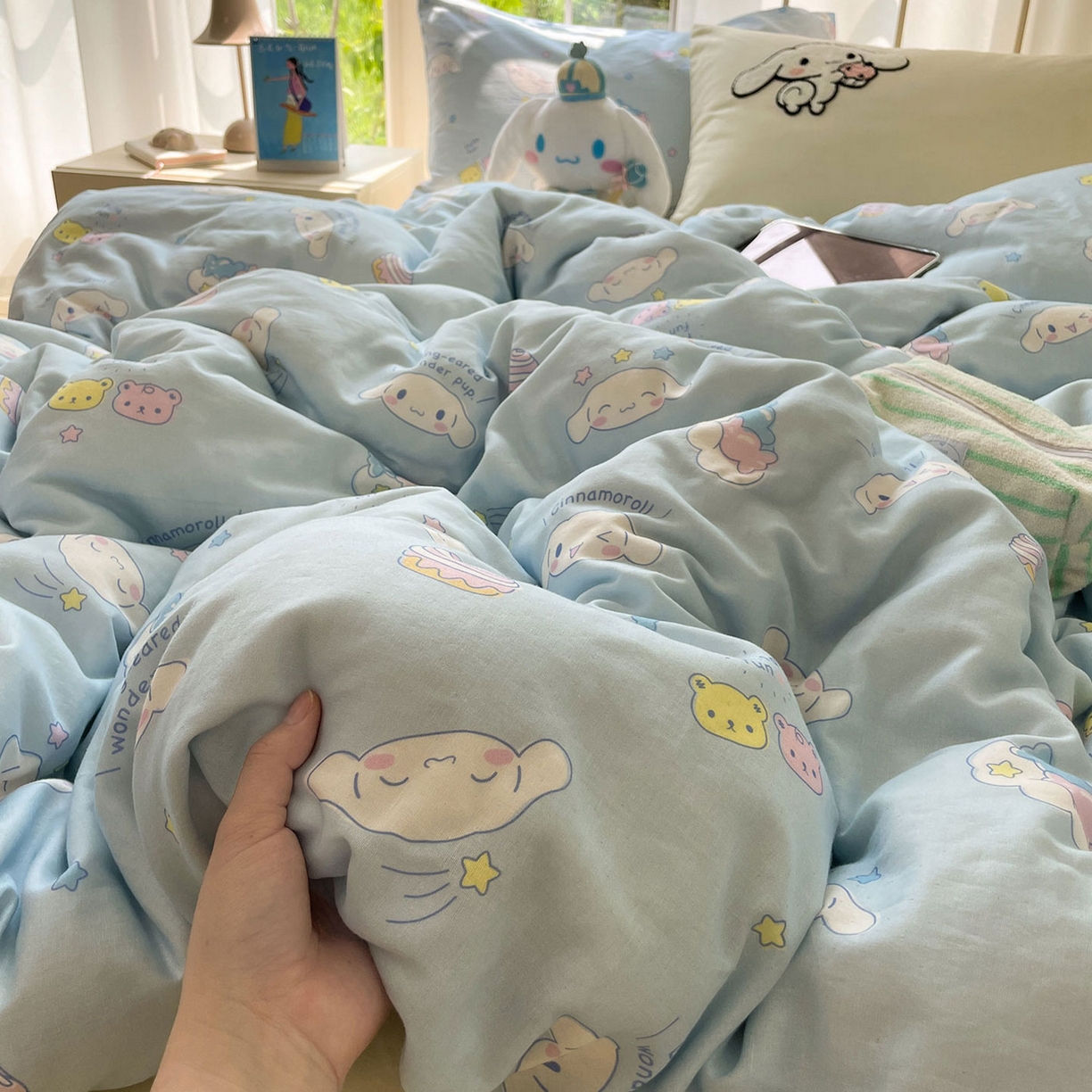 91家纺网 家纺一手货源 找家纺 蓝邻家纺 2025年新款全棉纯棉双层纱三丽鸥刺绣四件套系列 呆萌大耳狗