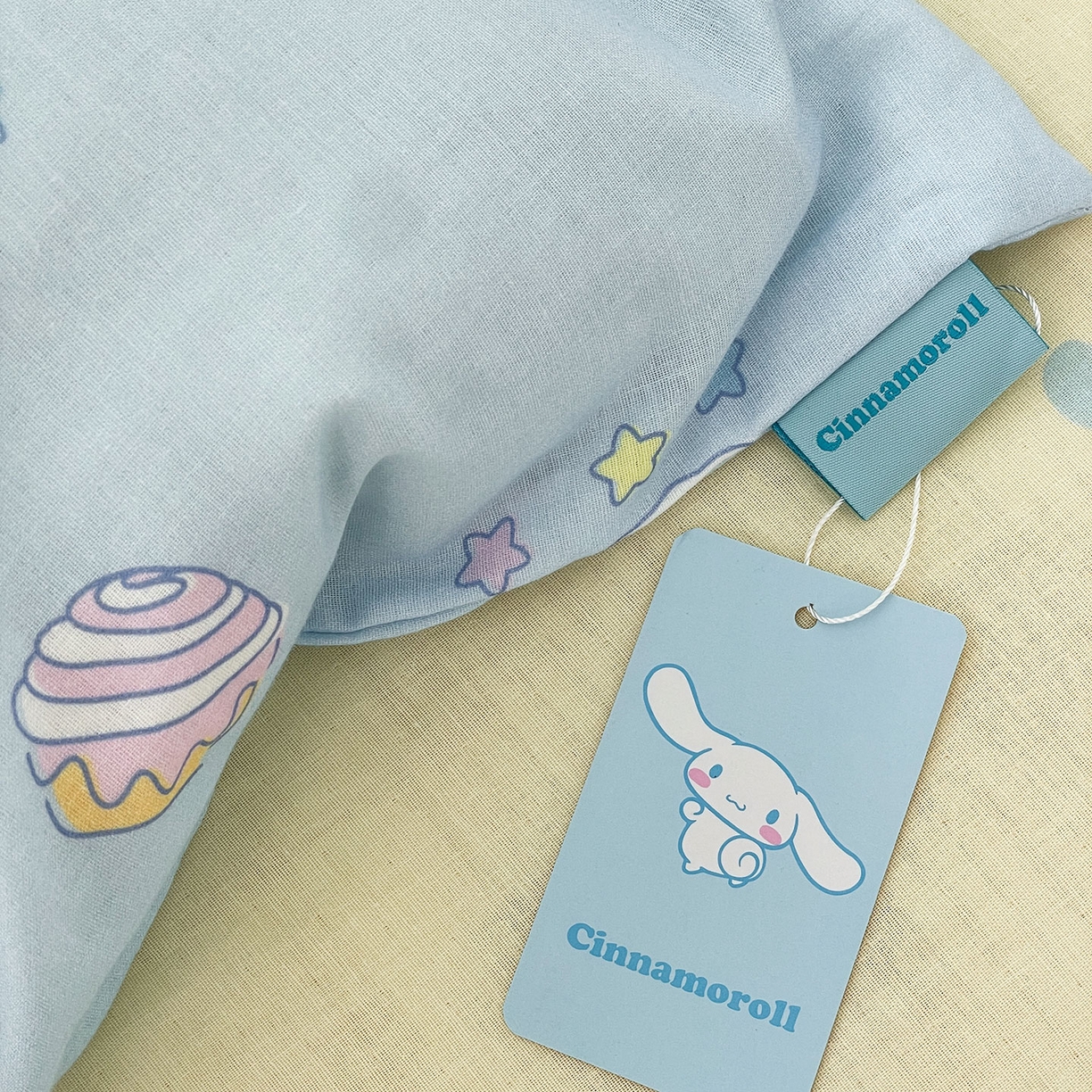 91家纺网 家纺一手货源 找家纺 蓝邻家纺 2025年新款全棉纯棉双层纱三丽鸥刺绣四件套系列 呆萌大耳狗