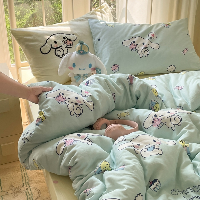 蓝邻家纺 2025年新款全棉纯棉双层纱三丽鸥刺绣四件套系列 慵懒大耳狗