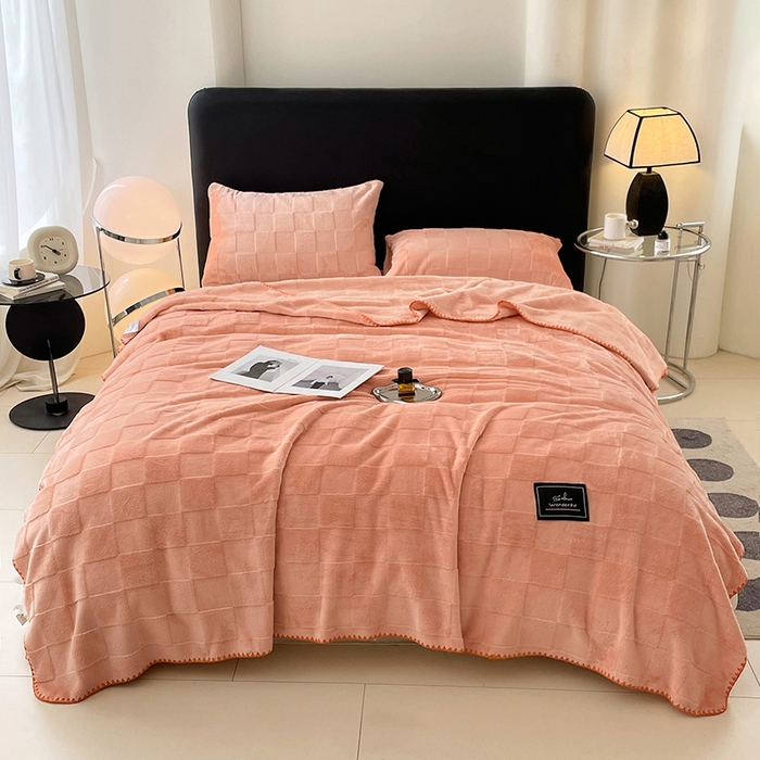 楼兰公主 2025新款天鹅绒毛毯系列 粉玉