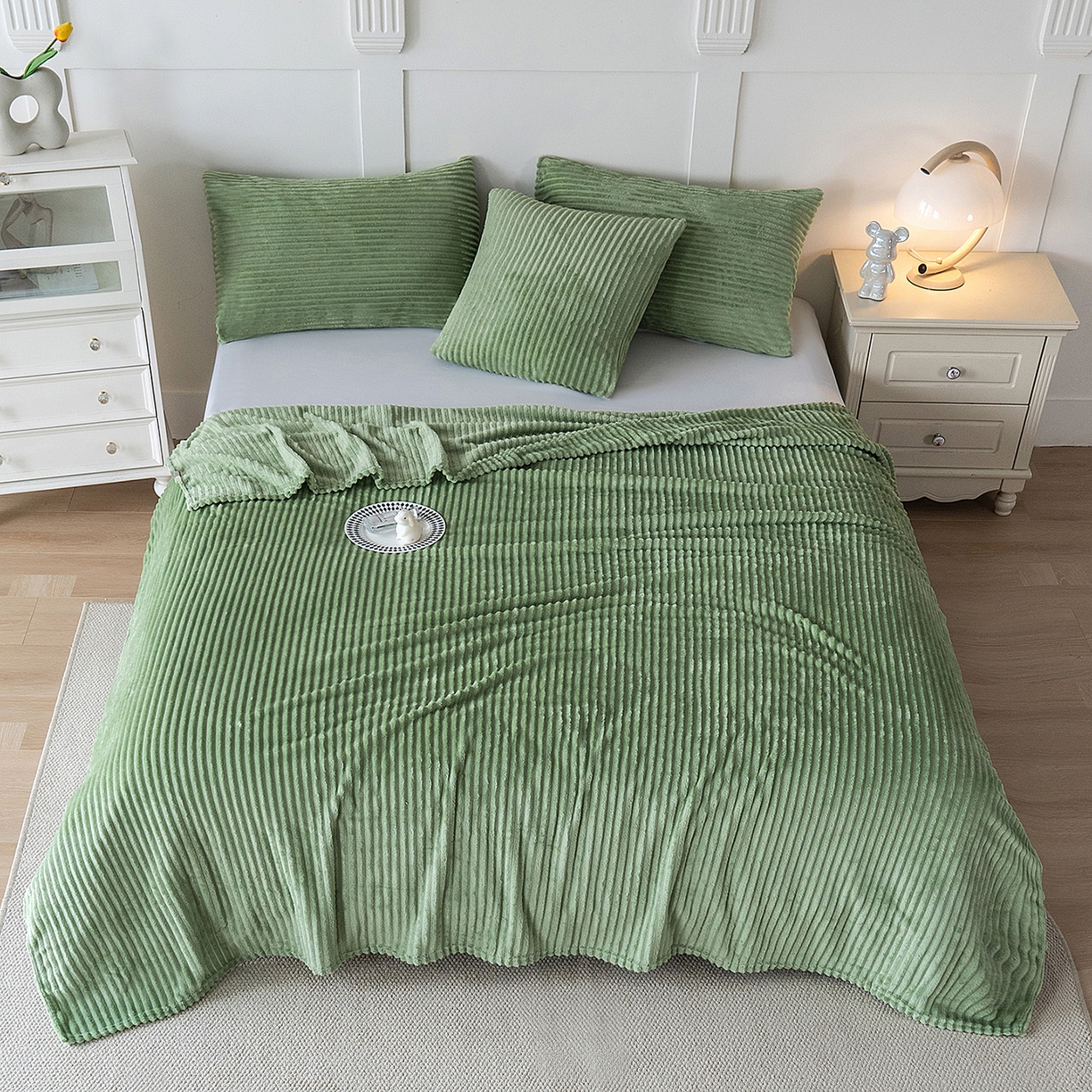 91家纺网 家纺一手货源 找家纺 （总）楼兰公主 2025新款小抽条纯色双面绒毛毯