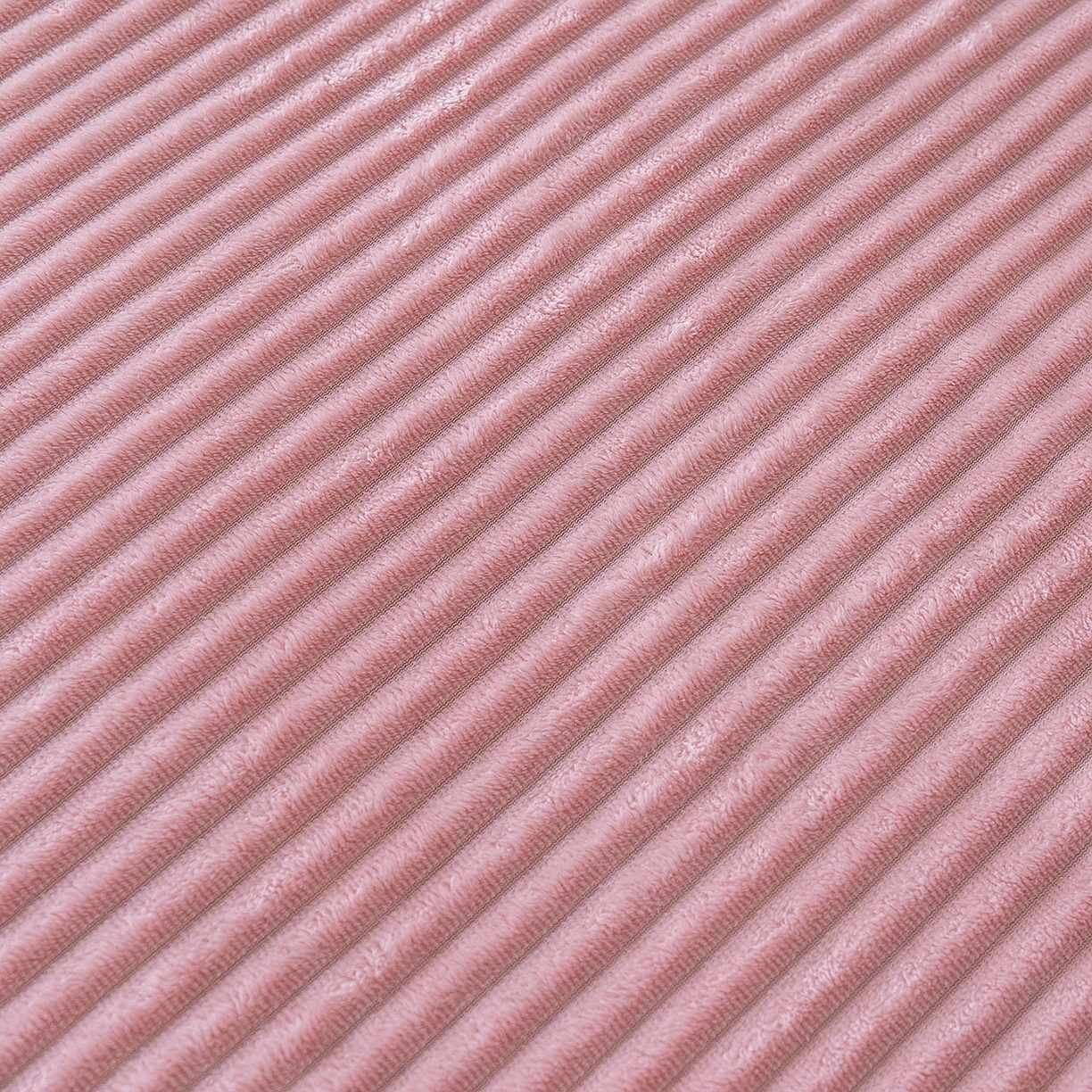 91家纺网 家纺一手货源 找家纺 楼兰公主 2025新款小抽条纯色双面绒毛毯 粉红