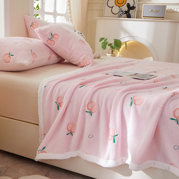 91家纺网 家纺一手货源 找家纺 楼兰公主 2025新款云朵绒单毛毯 蜜桃粉