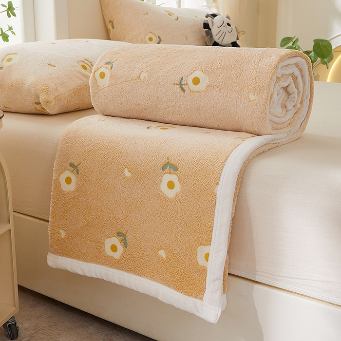 91家纺网 家纺一手货源 找家纺 楼兰公主 2025新款云朵绒单毛毯 小黄花