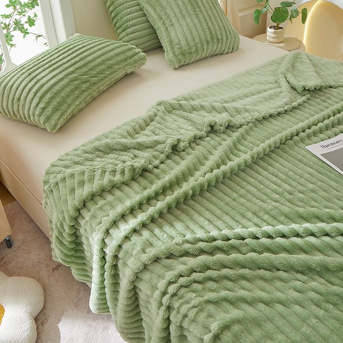 91家纺网 家纺一手货源 找家纺 （总）楼兰公主 2025新款A类兔兔绒多功能大抽条毛毯