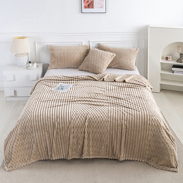 91家纺网 家纺一手货源 找家纺 （总）楼兰公主 2025新款金龟绒多功能毛毯