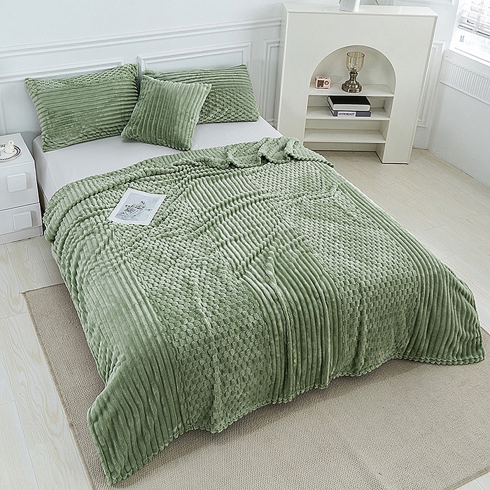 91家纺网 家纺一手货源 找家纺 楼兰公主 2025新款金龟绒多功能毛毯 金龟绒-茶绿