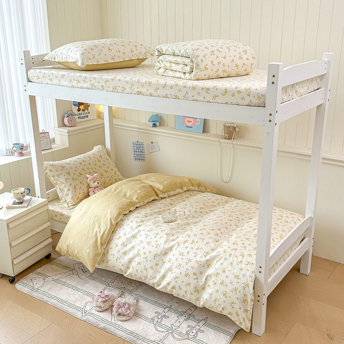 91家纺网 家纺一手货源 找家纺 2025新款学生宿舍全棉三件套 故事小黄花