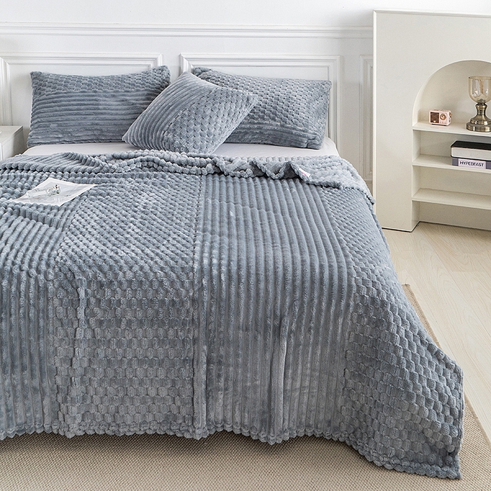 91家纺网 家纺一手货源 找家纺 楼兰公主 2025新款金龟绒多功能毛毯 金龟绒-湖蓝