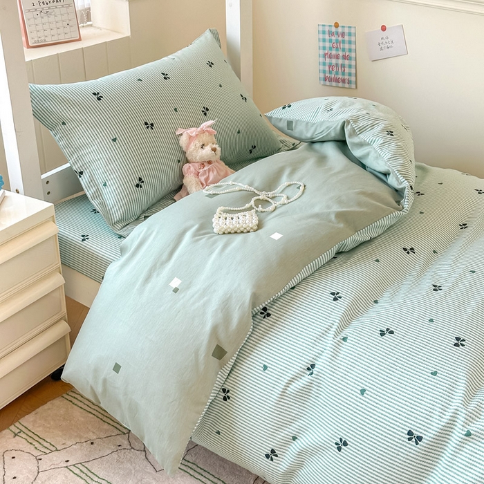 91家纺网 家纺一手货源 找家纺 2025新款学生宿舍全棉三件套 绿底蝴蝶结