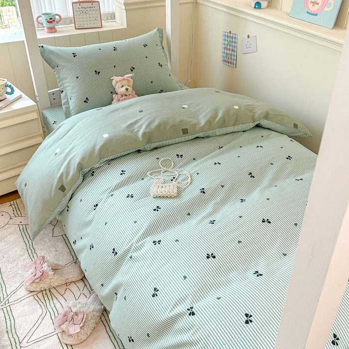 91家纺网 家纺一手货源 找家纺 2025新款学生宿舍全棉三件套 绿底蝴蝶结