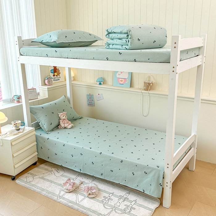 91家纺网 家纺一手货源 找家纺 2025新款学生宿舍全棉三件套 绿底蝴蝶结