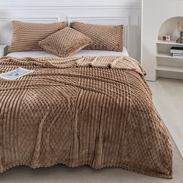 91家纺网 家纺一手货源 找家纺 楼兰公主 2025新款金龟绒多功能毛毯 金龟绒-咖