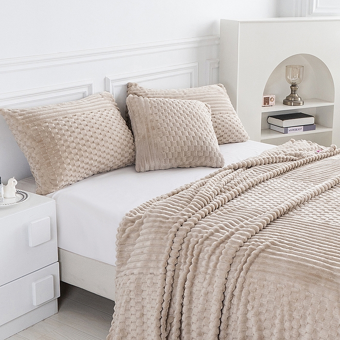 91家纺网 家纺一手货源 找家纺 楼兰公主 2025新款金龟绒多功能毛毯 金龟绒-卡其