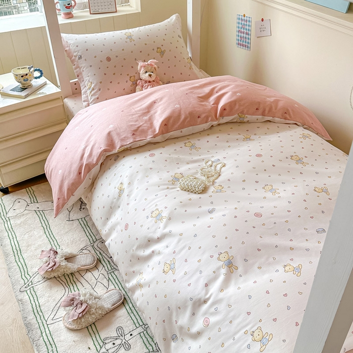 91家纺网 家纺一手货源 找家纺 2025新款学生宿舍全棉三件套 泡泡小熊