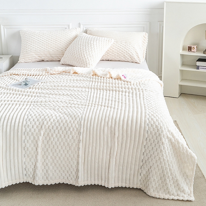 91家纺网 家纺一手货源 找家纺 楼兰公主 2025新款金龟绒多功能毛毯 金龟绒-米白