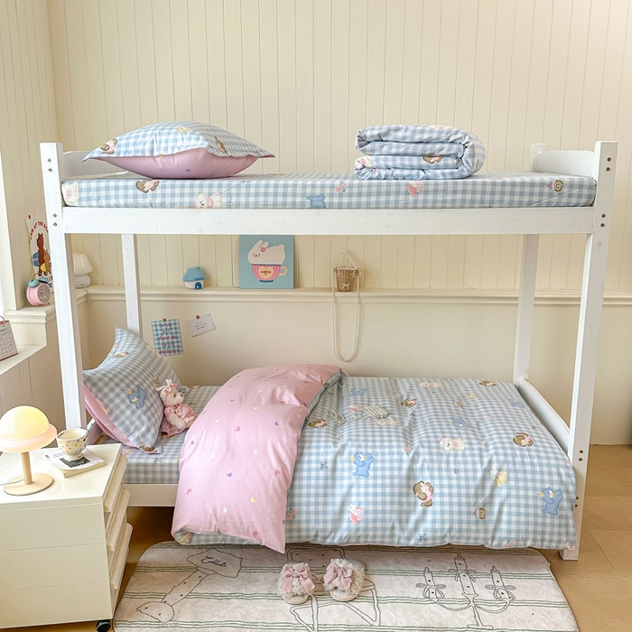 91家纺网 家纺一手货源 找家纺 2025新款学生宿舍全棉三件套 星星发夹狗