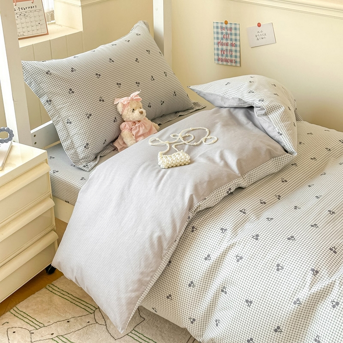 91家纺网 家纺一手货源 找家纺 2025新款学生宿舍全棉三件套 樱姿-灰