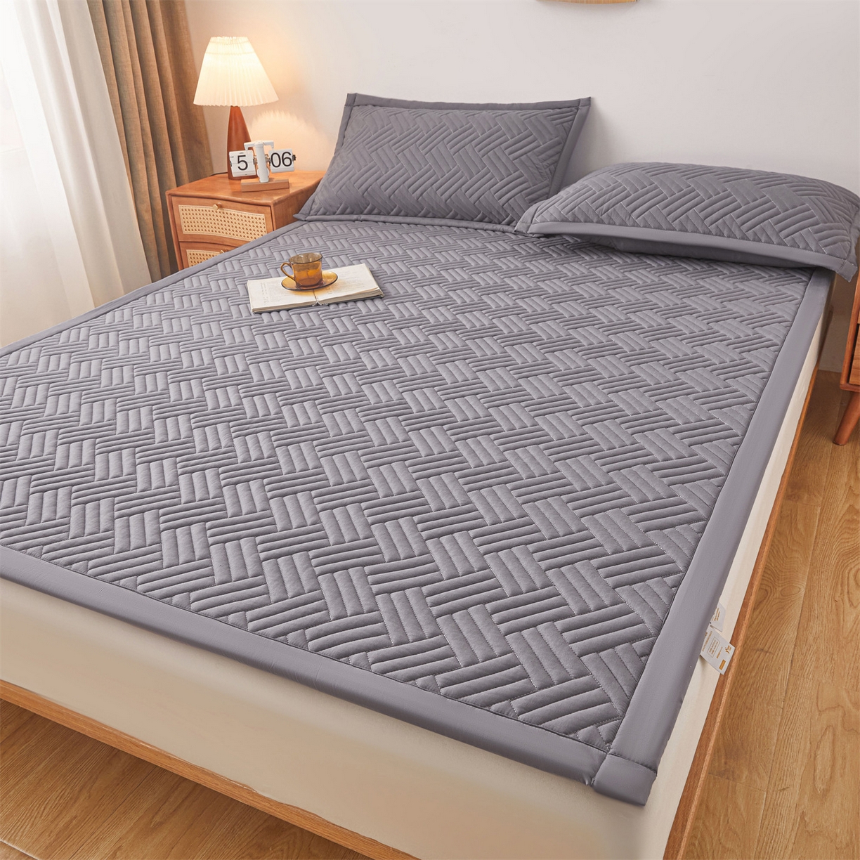 91家纺网 家纺一手货源 找家纺 （总）雯豆家纺 2025新品四季款加厚床褥垫子床垫保护垫四季通用