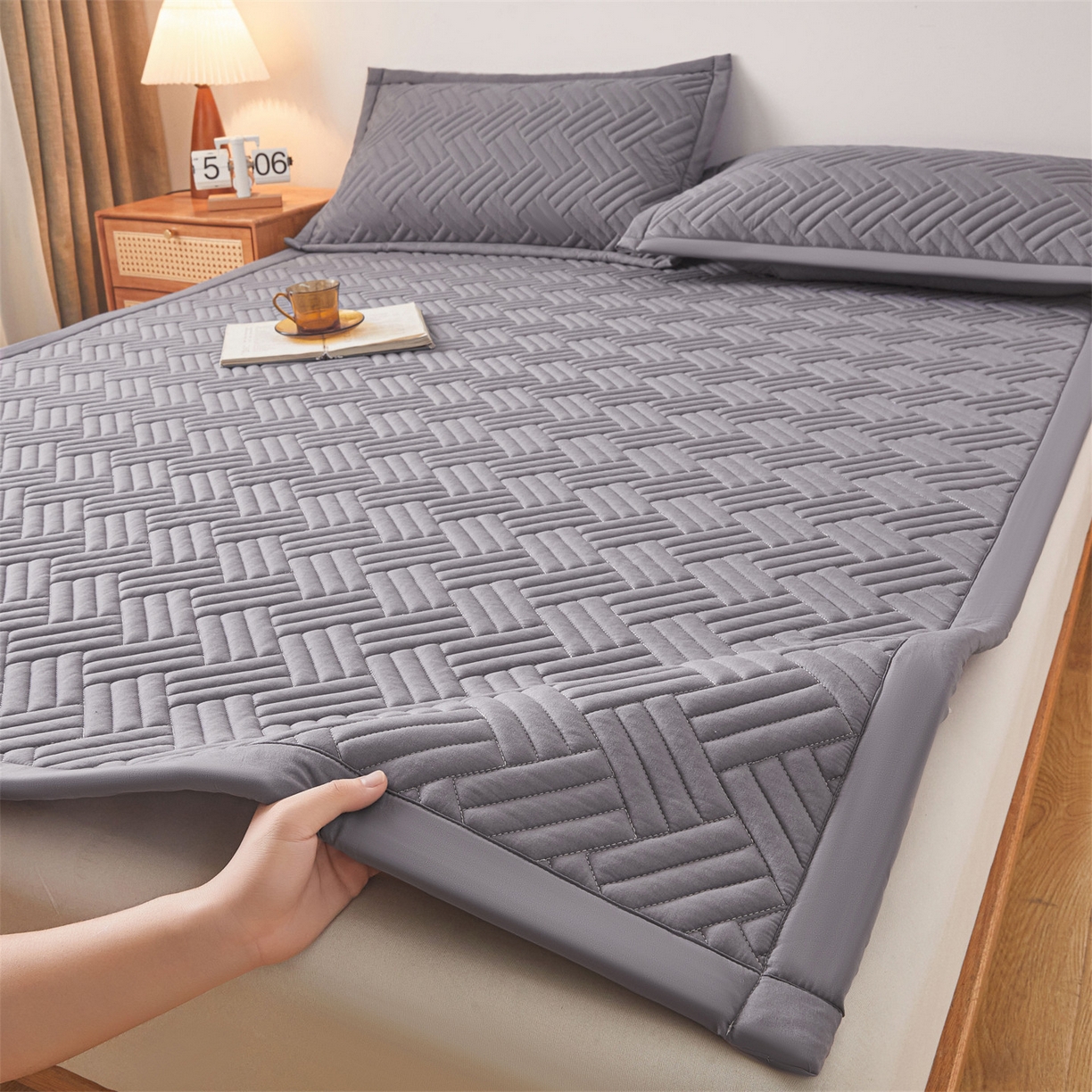 91家纺网 家纺一手货源 找家纺 （总）雯豆家纺 2025新品四季款加厚床褥垫子床垫保护垫四季通用