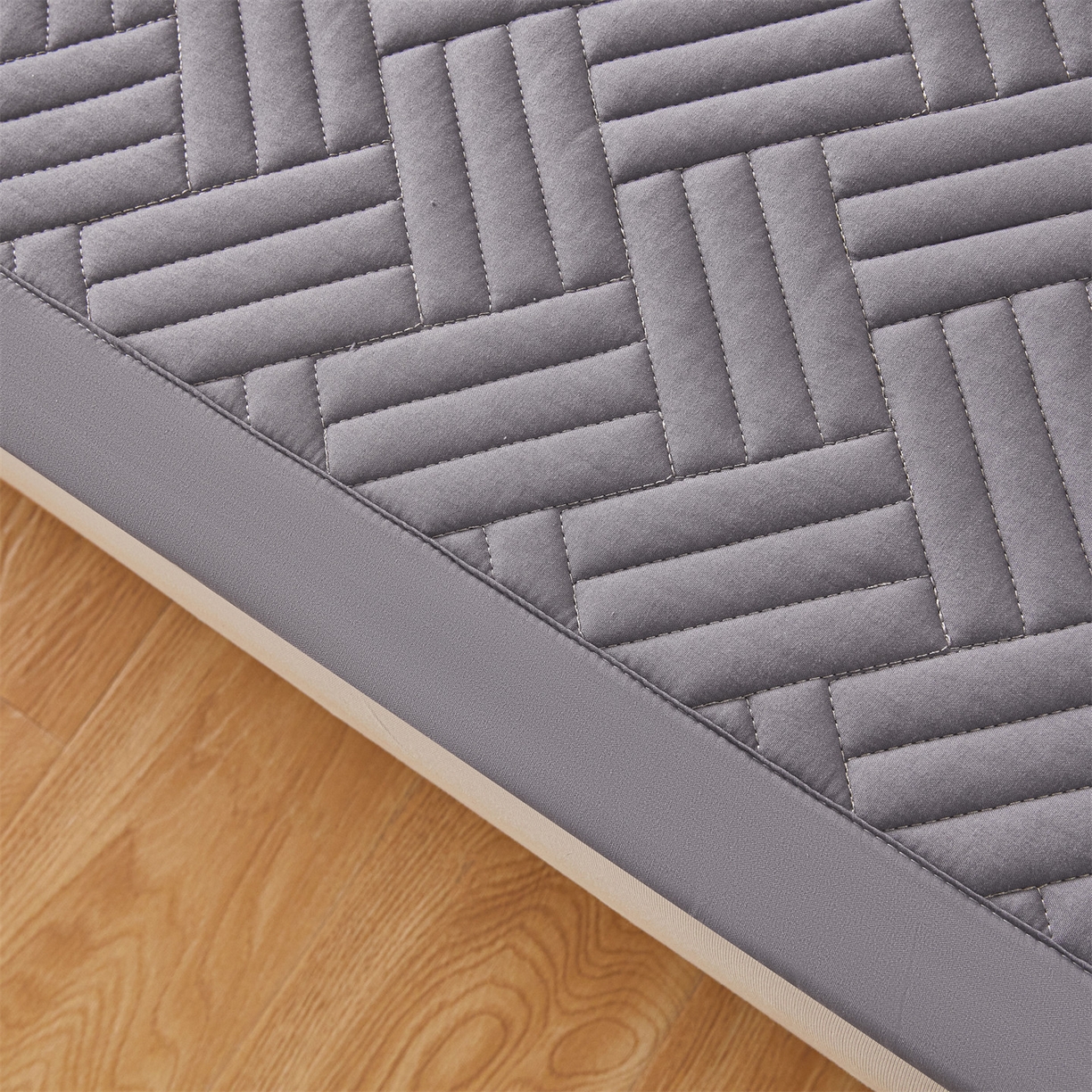 91家纺网 家纺一手货源 找家纺 雯豆家纺 2025新品四季款加厚床褥垫子床垫保护垫四季通用 摩登-深空灰