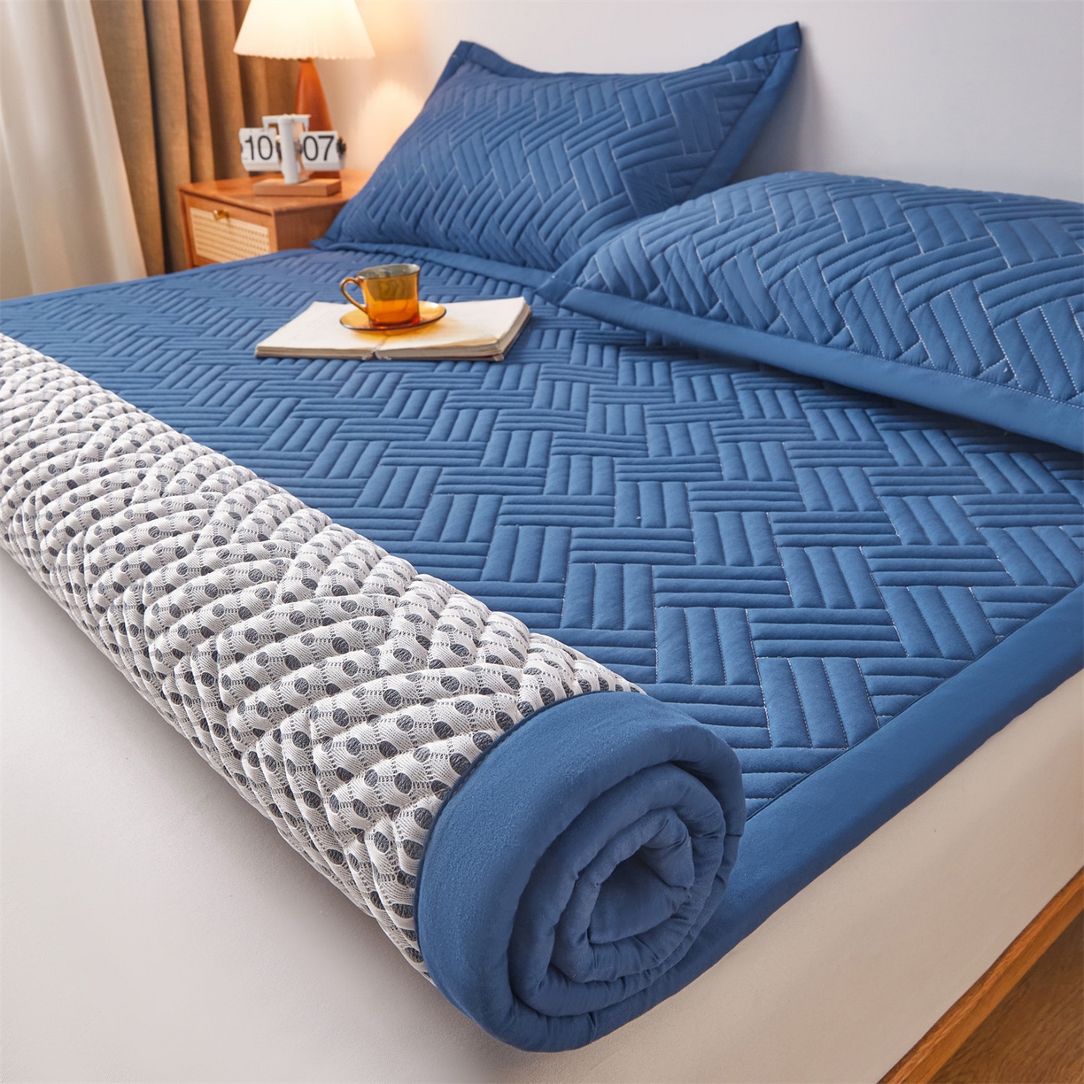 雯豆家纺 2025新品四季款加厚床褥垫子床垫保护垫四季通用 摩登-黛蓝