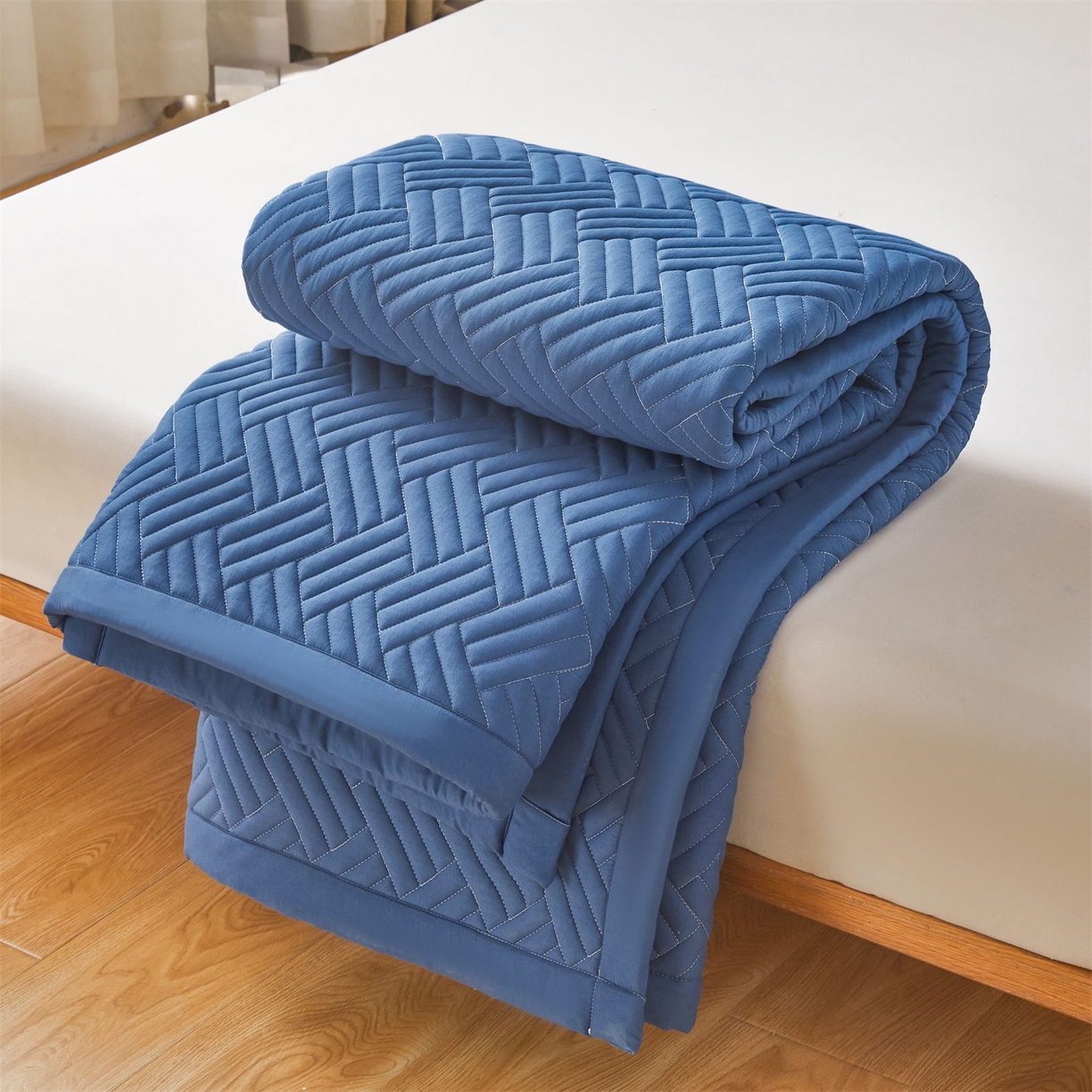 91家纺网 家纺一手货源 找家纺 雯豆家纺 2025新品四季款加厚床褥垫子床垫保护垫四季通用 摩登-黛蓝