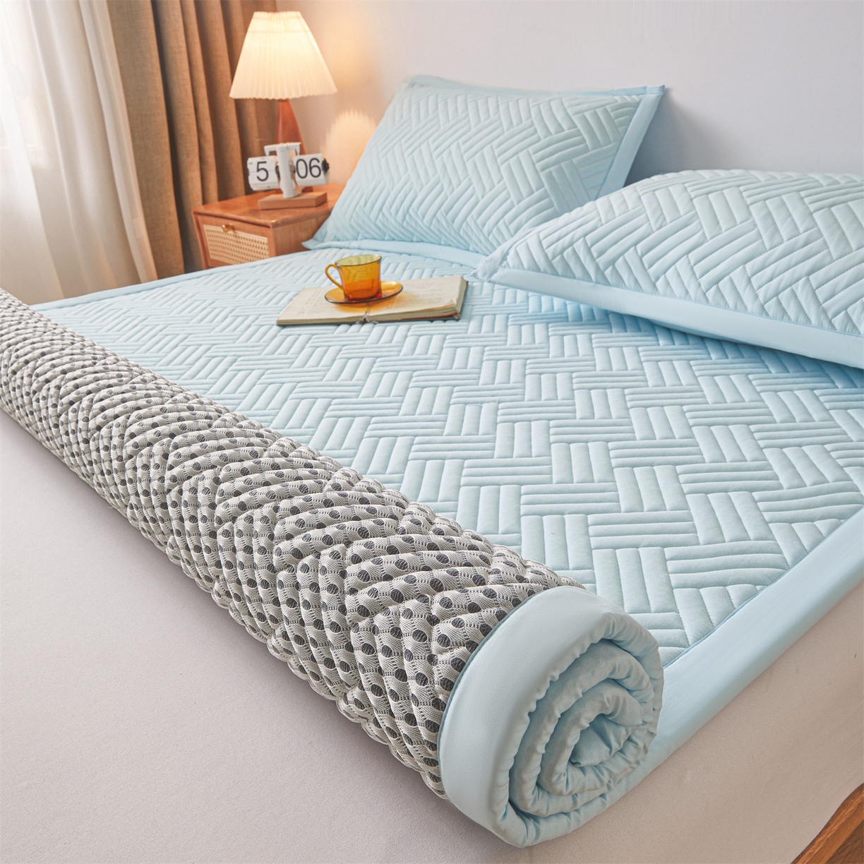 雯豆家纺 2025新品四季款加厚床褥垫子床垫保护垫四季通用 摩登-淡水蓝