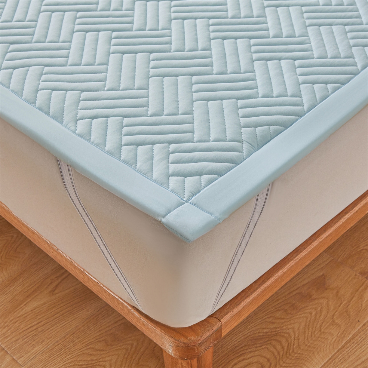 91家纺网 家纺一手货源 找家纺 雯豆家纺 2025新品四季款加厚床褥垫子床垫保护垫四季通用 摩登-淡水蓝