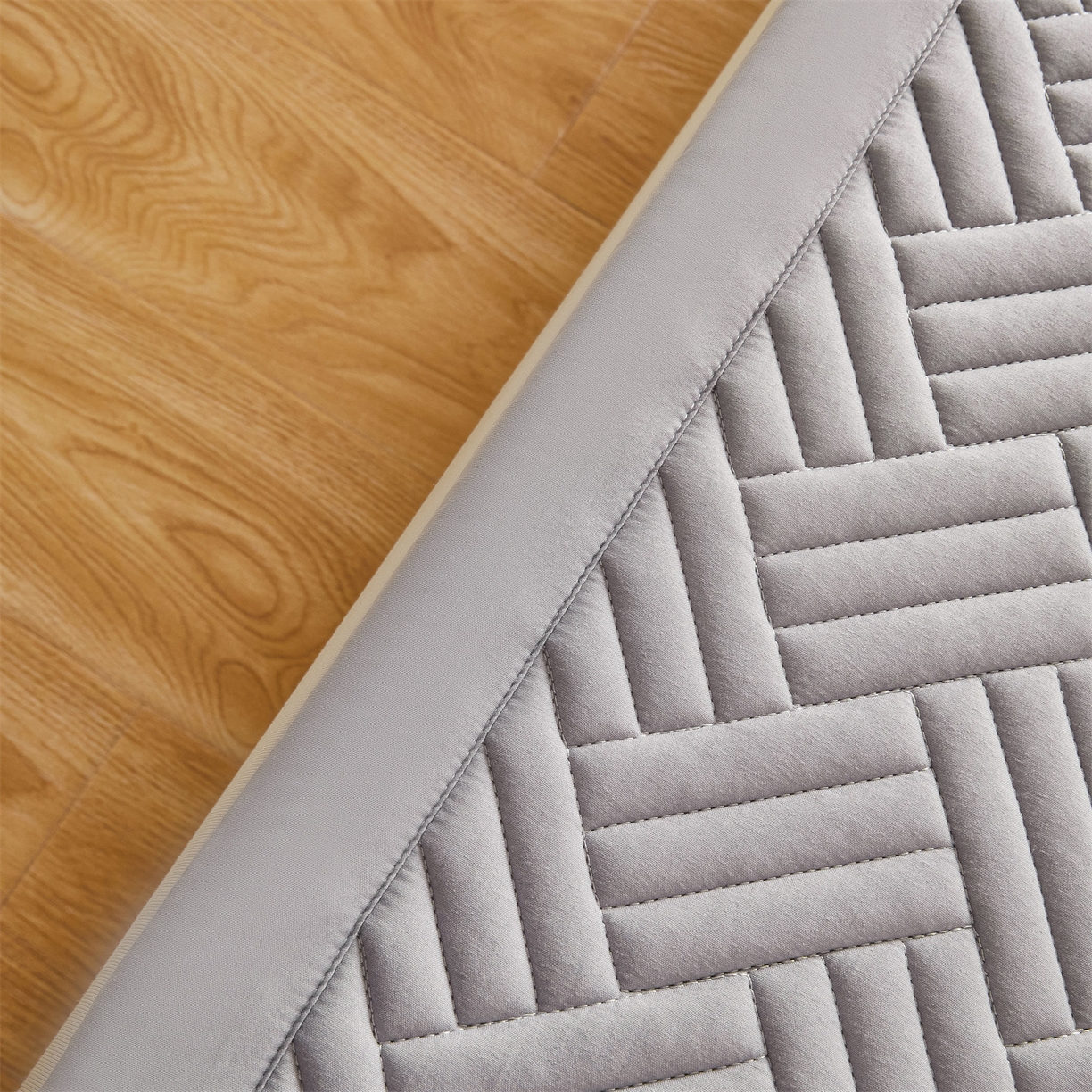 91家纺网 家纺一手货源 找家纺 雯豆家纺 2025新品四季款加厚床褥垫子床垫保护垫四季通用 摩登-暮云灰