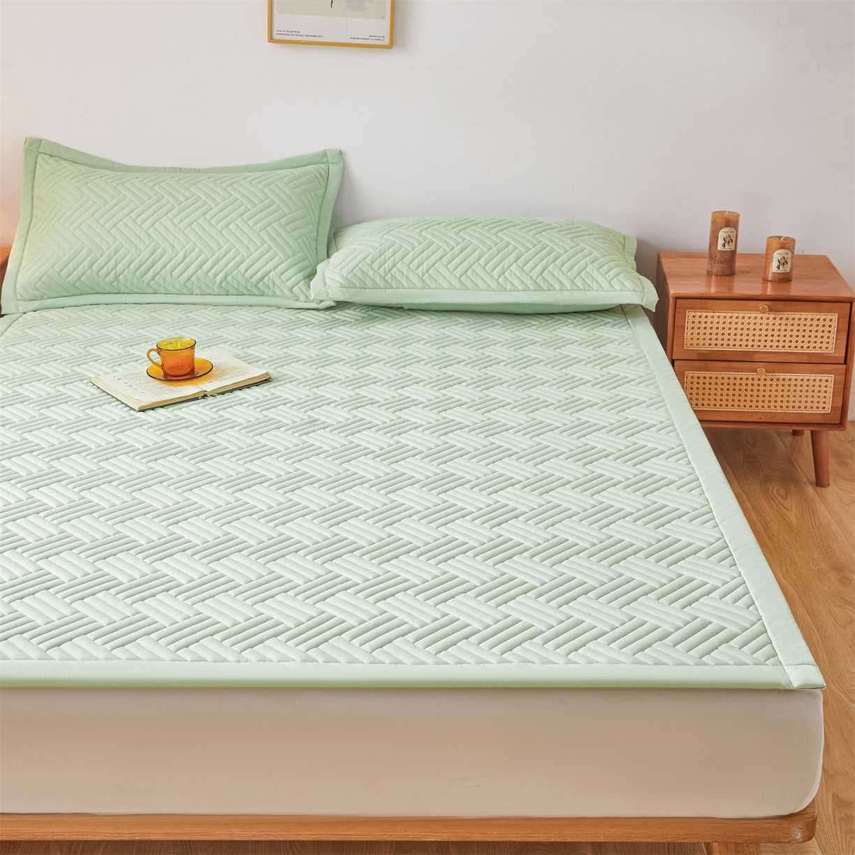 91家纺网 家纺一手货源 找家纺 雯豆家纺 2025新品四季款加厚床褥垫子床垫保护垫四季通用 摩登-清雅绿