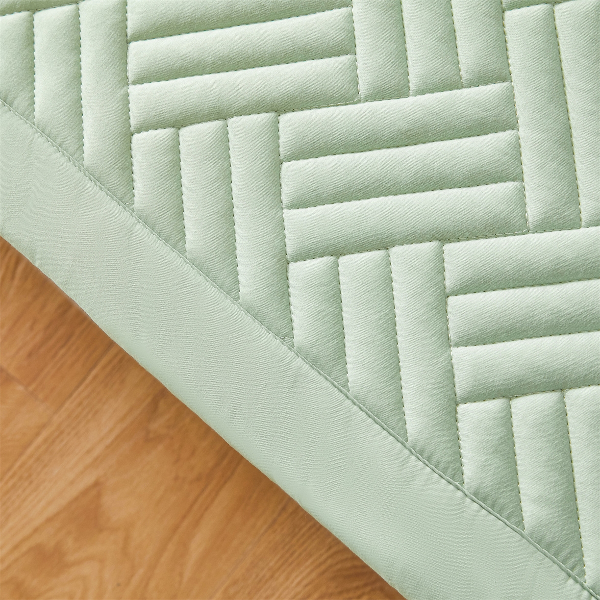 91家纺网 家纺一手货源 找家纺 雯豆家纺 2025新品四季款加厚床褥垫子床垫保护垫四季通用 摩登-清雅绿